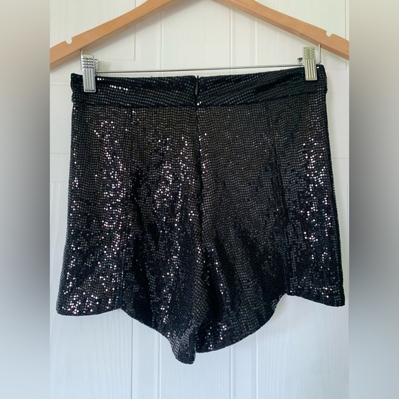 ZARA Sequins Shorts size Small - Picture 2 of 3